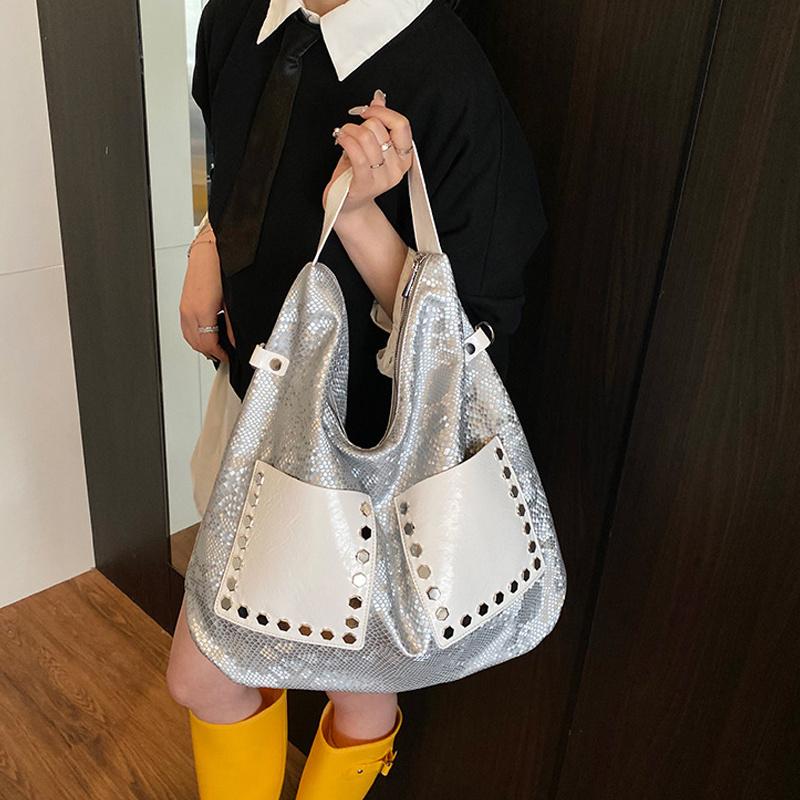 Сумка-тоут с имитацией змеиного узора, большой вместимости, из мягкой кожи, с заклепками, на плечо, модный роскошный дизайн, женские сумки CLE