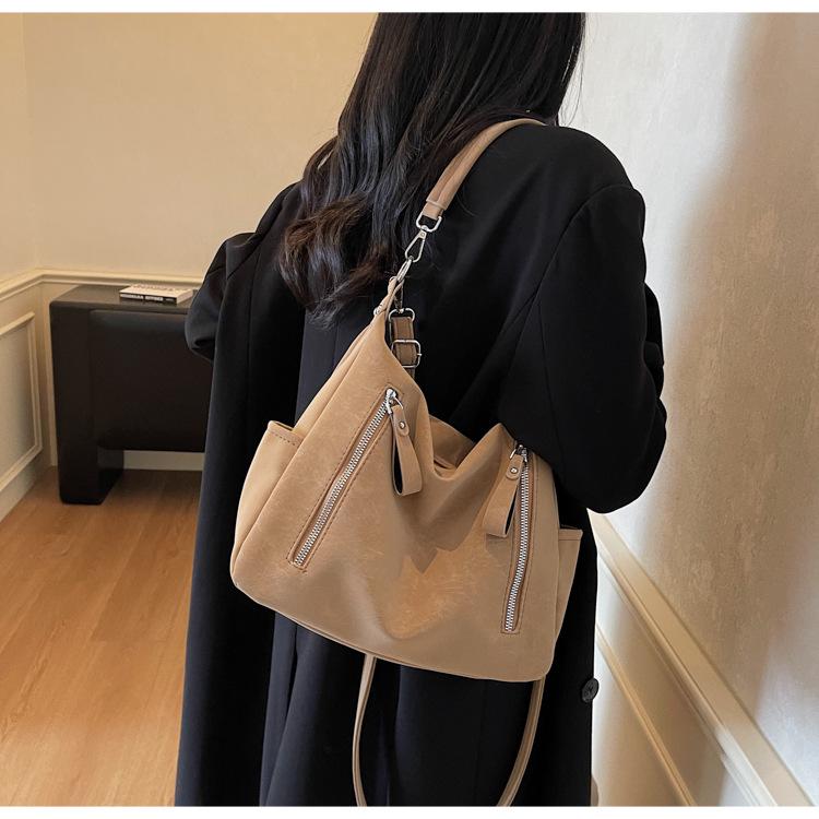 Винтажная повседневная женская сумка кроссбоди: Европейский и американский стиль, большая вместимость, высококлассная сумка-тоут для модного образа