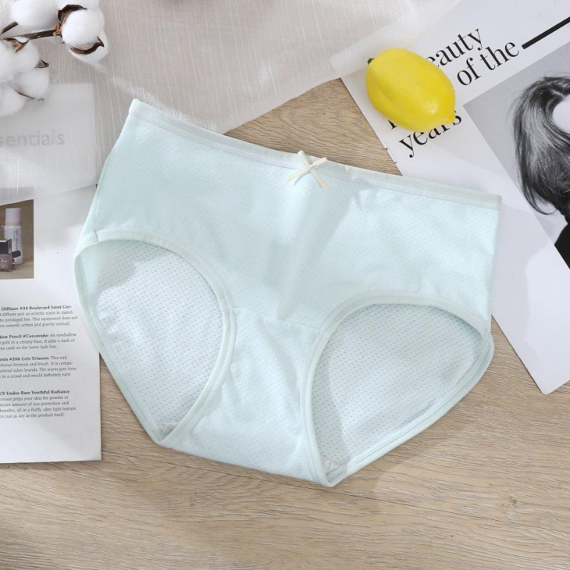 Women's Underwear with No Trace Pure Antibacterial Crotch Sexy Mid High Waist Large Size Breathable Girls' Triangle Shorts