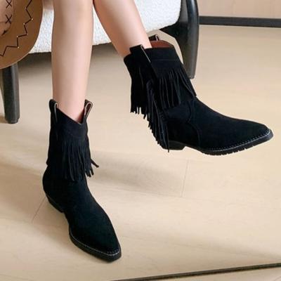 Зимняя женская обувь. Ковбойские сапоги в стиле вестерн. Теплые однотонные универсальные ботинки с острым носком и низким каблуком.