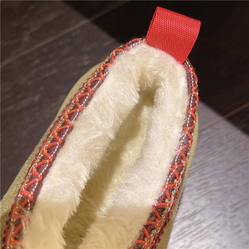 TUINANLE Winter Snow Boots Women Non-slip Boots Warm Plush Thick Cotton Shoes Plus Size 35-43