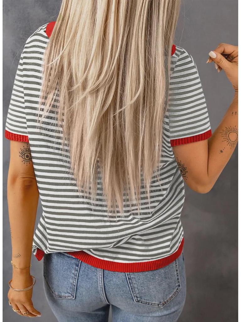 2025 Полосатый контрастный вязаный свитер: Европейский/американский стиль, спущенное плечо, короткий рукав