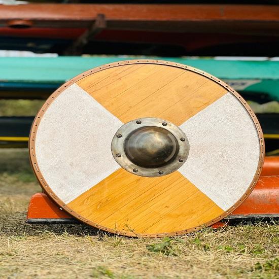 Деревянный щит для косплея Средневековый круглый деревянный щит Деревянный щит Тяжелая металлическая фурнитура Щит Рождественский подарок.