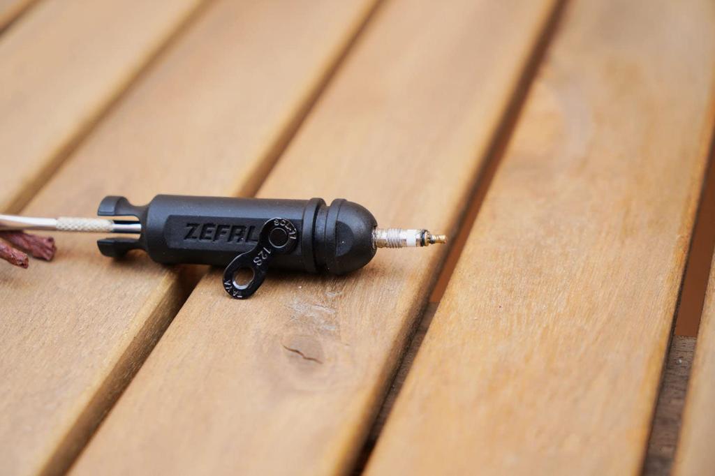 Zefal Z BAR PLUGS Bicycle Tubeless Repair Compatible with Bar Diameters to 4301 Kit, In-Handlebar Type, 17.5mm 21mm,