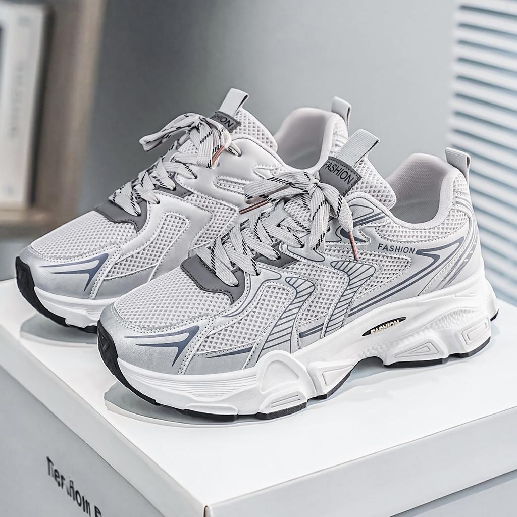 Men Breathable Casual Sneakers Lightweight Sport Walking Shoes Sizes 39-44 for Commuting Travel Outdoor and Everyday Wear