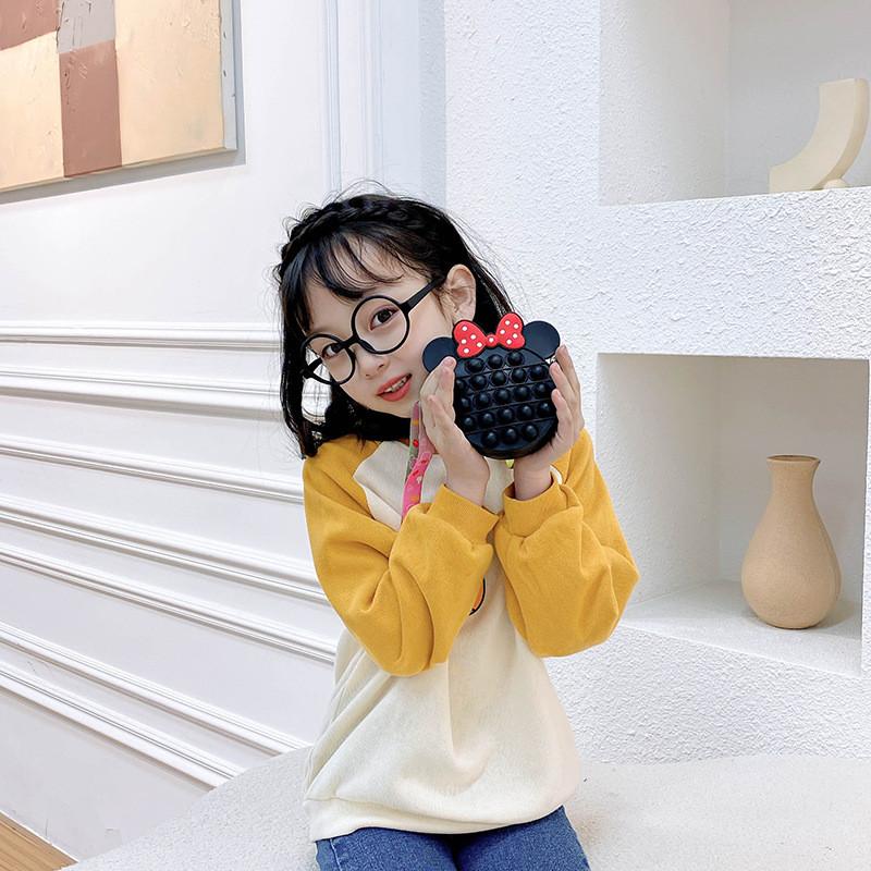Cute Mini Silicone Sling Bag For Kids With Breathable Waterproof Features