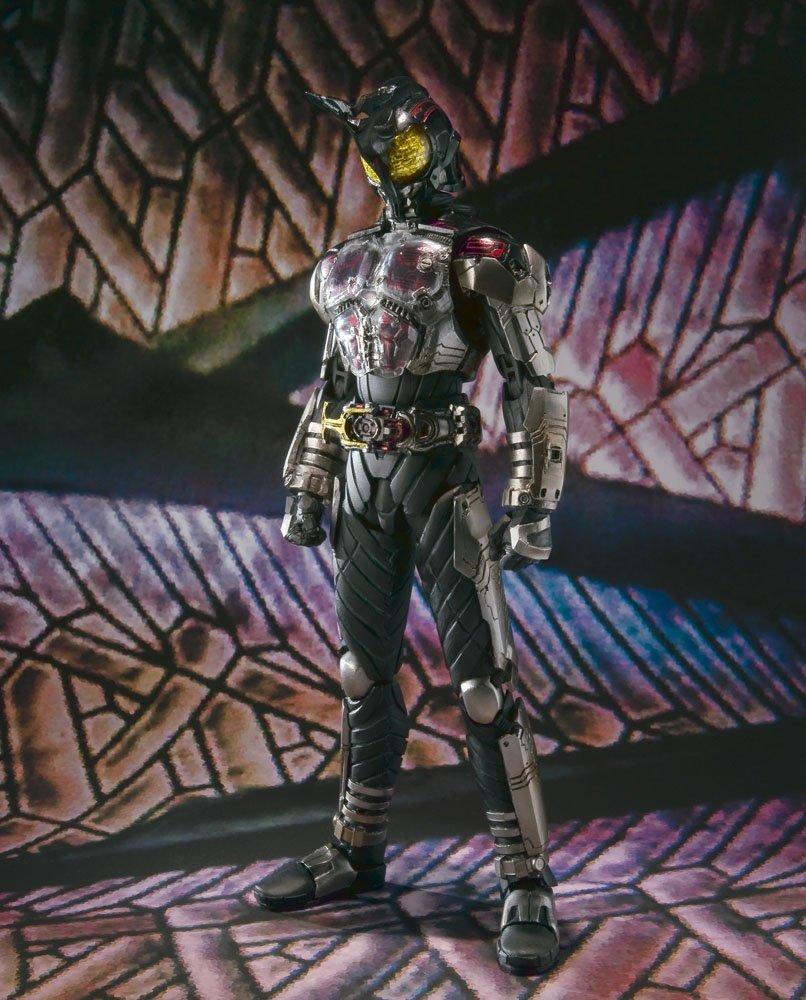 TAMASHII NATIONS Камен Райдер Дарк Кабуто Гатак SIC VOL.53 &