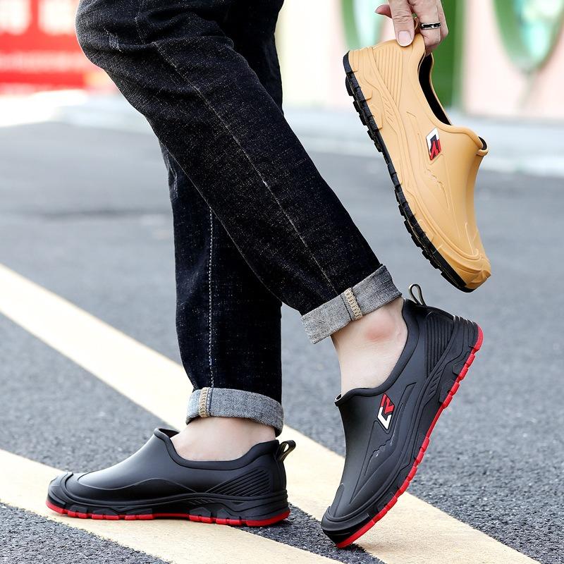 Модные мужские низкие резиновые туфли с мелким вырезом, мужские туфли-однопедальки, нескользящие водные туфли, резиновые туфли, универсальные мужские туфли для ходьбы по воде для улицы в дождливую погоду