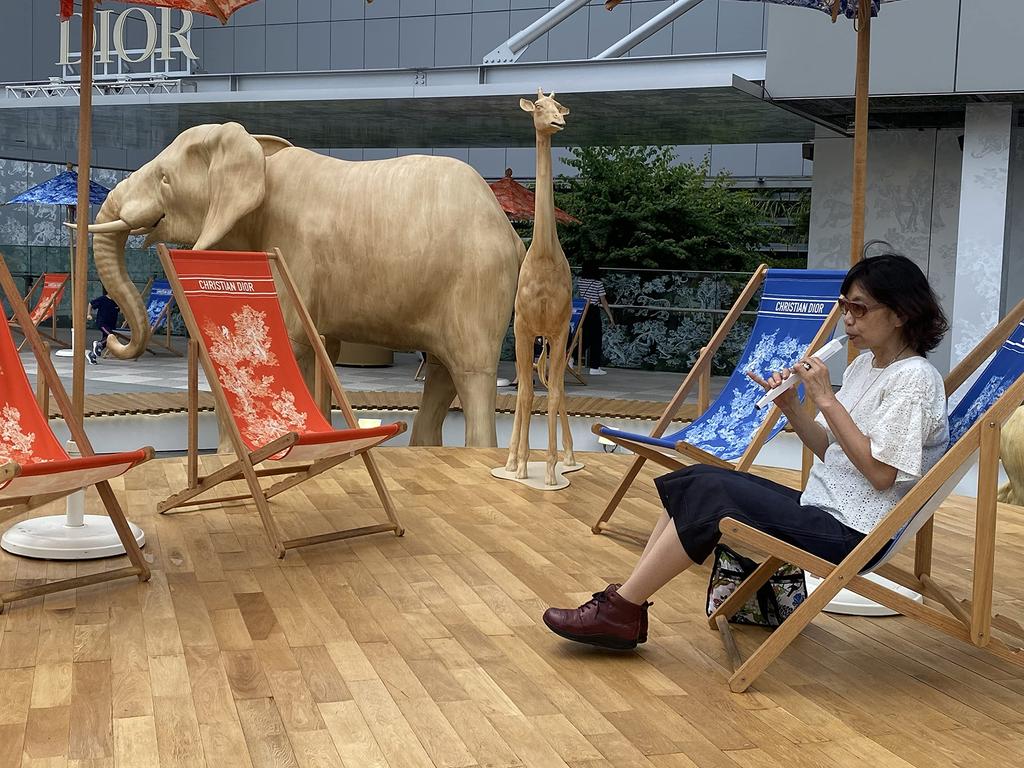 TAHORNG Elefue Black Elefue Electronic Recorder Speaker Tahorn Built-in