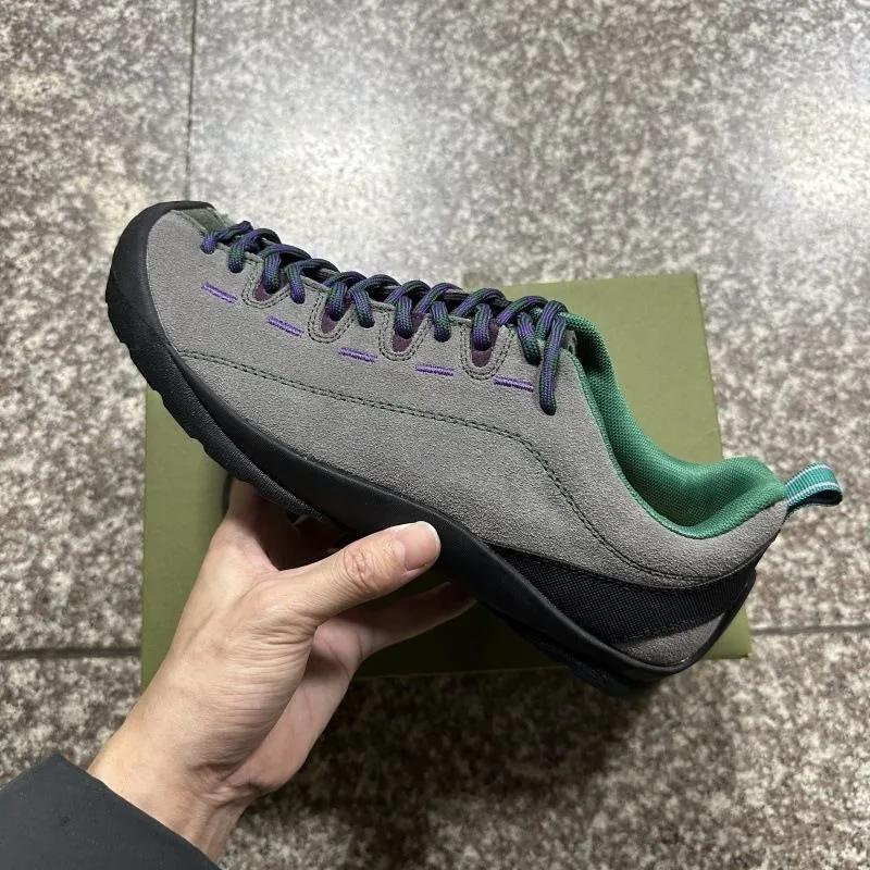 2026 Classic Brand Comfortable Anti Slip Outdoor Hiking Shoe Top Quality Wearable Mountain Climbing Footwear Low Top Trekking Sn