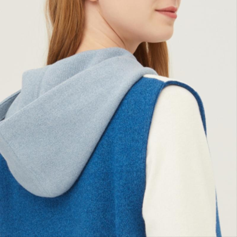 Benetton Жилет с капюшоном и застежкой-молнией в стиле колор-блок Bakva1511