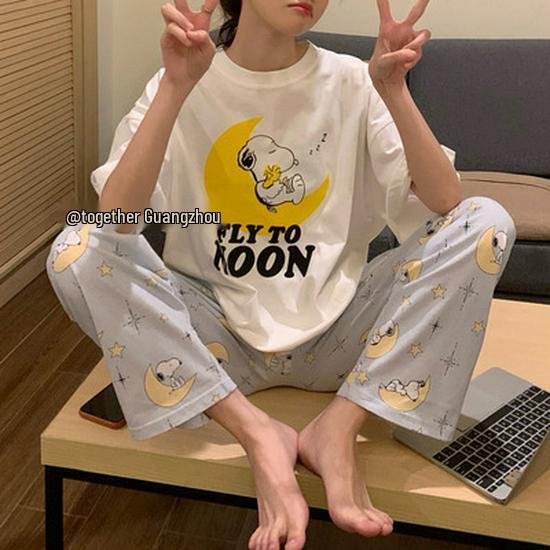 Женский летний мультяшный пижамный комплект - Круглый вырез, Короткий рукав, Легкие брюки для весны и осени