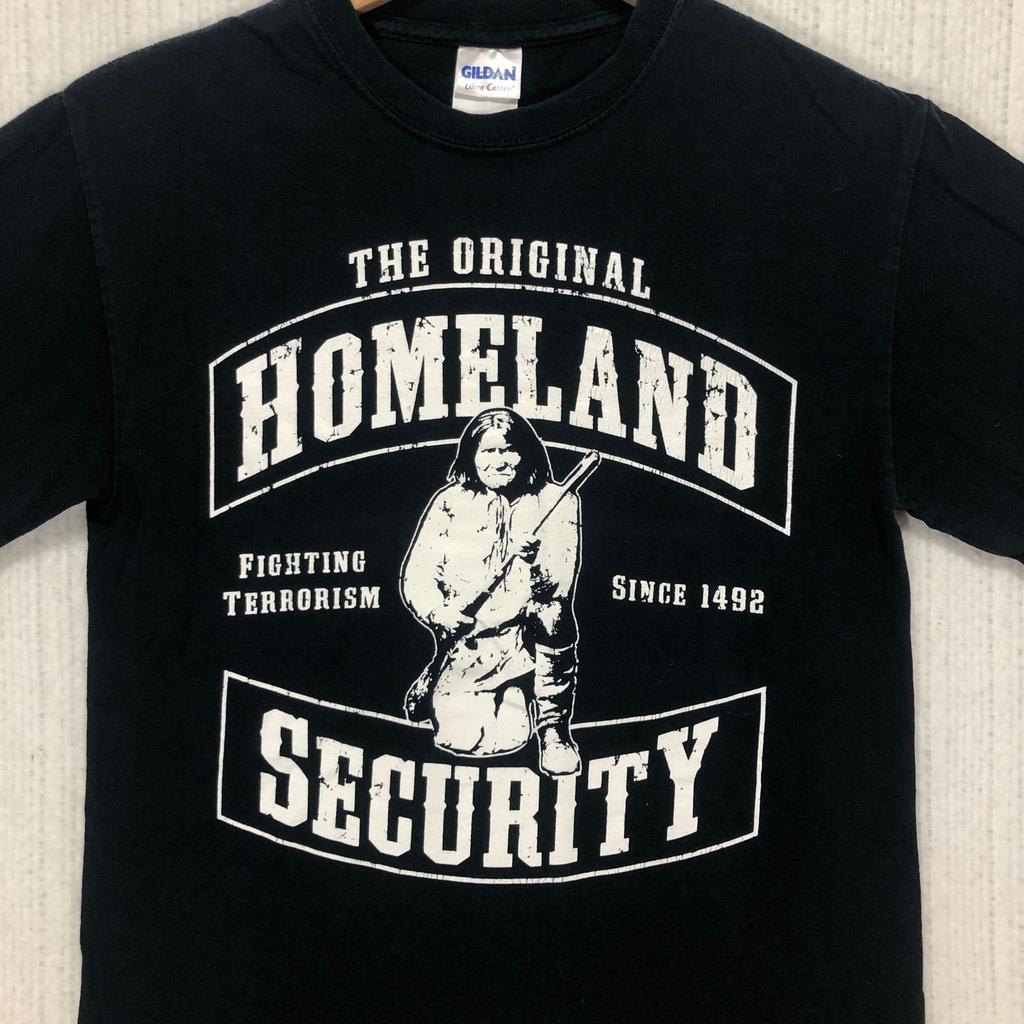Gildan Оригинальная футболка с графическим принтом Homeland Security Geronimo Черная Маленькая Унисекс