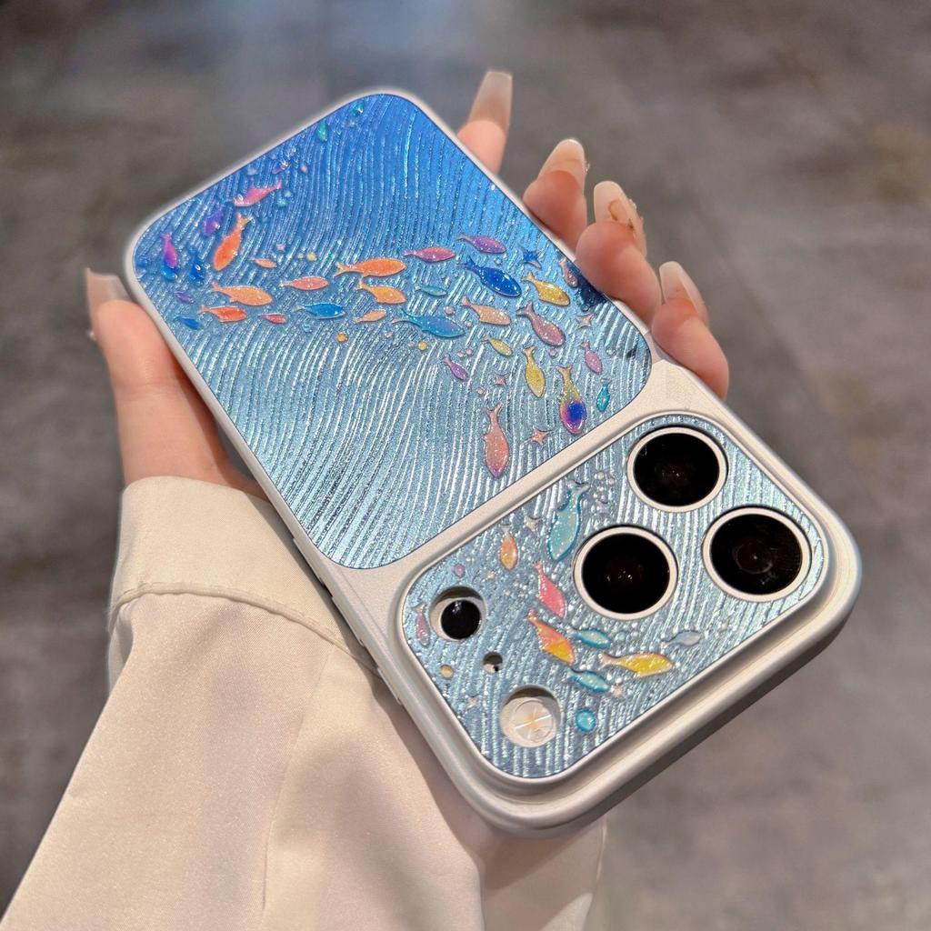 Чехол с блестящим рукавом: 3D Текучий Свет для Apple iPhone 17Pro и 16Pro Max, Полное Покрытие с Дизайном Косяк Рыб