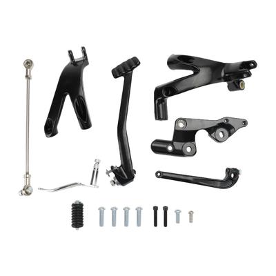 Черный комплект управления Forward Control Kit подходит для моделей Softail Street Bob и Low Rider 2018 года и новее