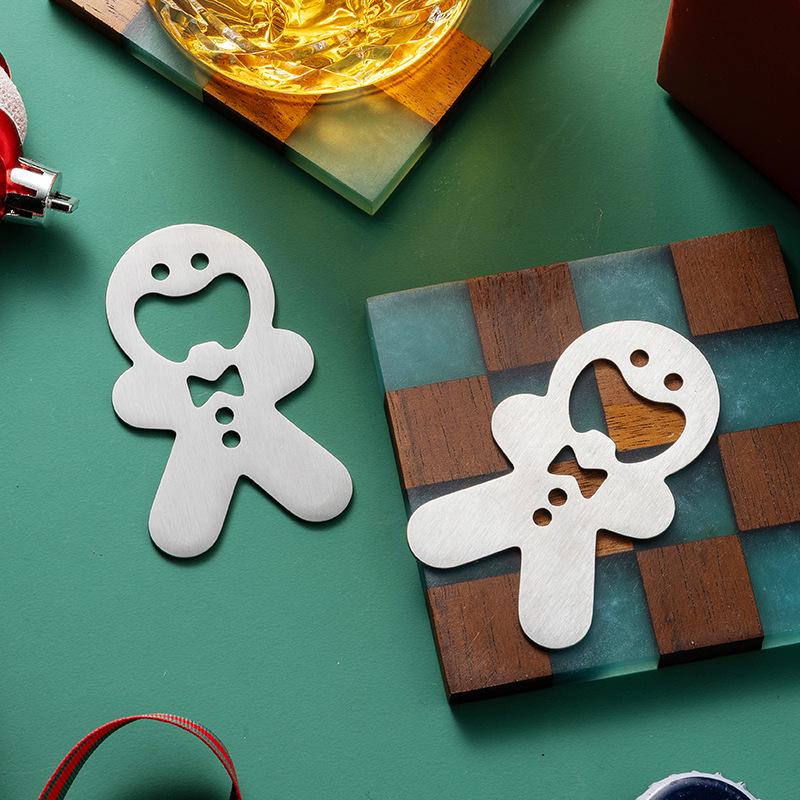 Creative Gingerbread Man Beer Bottle Opener – Cute Cartoon Design, Magnetized Metal Wine Opener, Perfect for Christmas Gifts