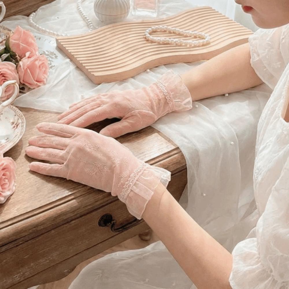 Sweet Mesh Lace Gloves Sunscreen Anti Slip Ice Silk Gloves Sun Protection Short Driving Mittens Ladies