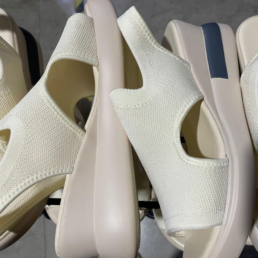 Новая женская обувь 2024, летние сандалии с запахом на щиколотке, лаконичные однотонные сандалии на мелкой танкетке, модная уличная женская обувь, сандалии