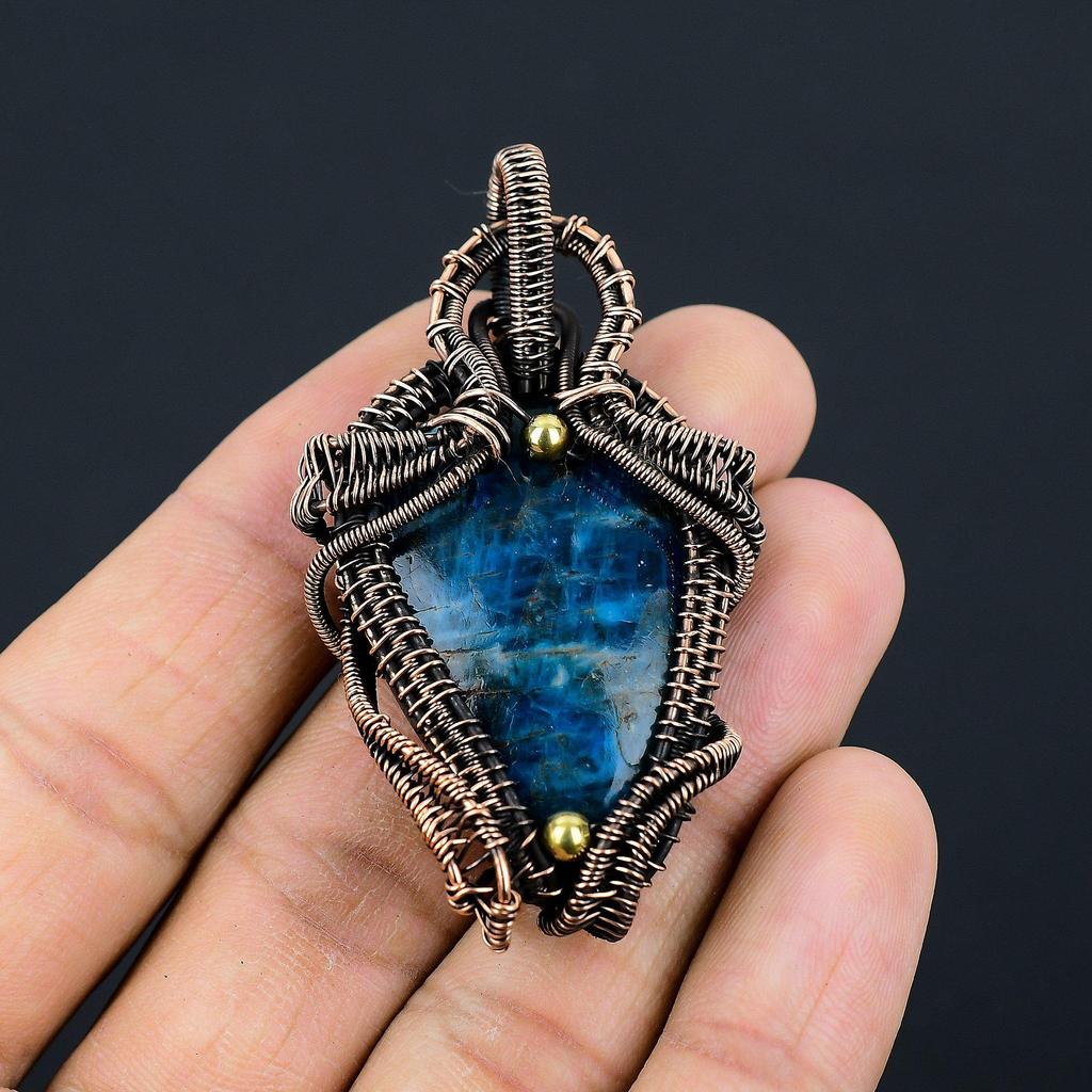 Неоновый синий апатит драгоценный камень медная проволока обертывание ручной работы кулон дизайнер ювелирных изделий подарок для женщины