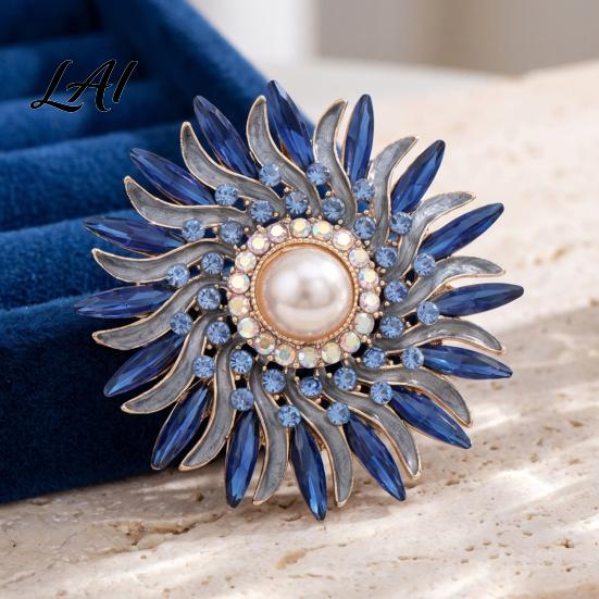 Metal Flower Brooch Retro Rhinestone Sunflower Pin with Lapel Pin Floral Faux Pearl Embellished Pearl Badge for Women
