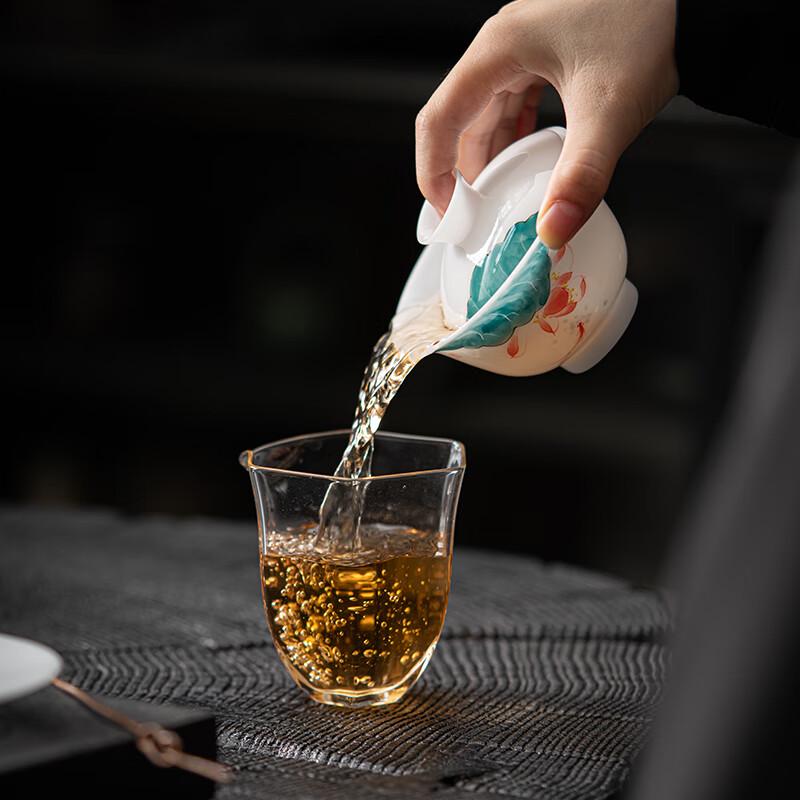 Hand-Painted White Porcelain Sancai Gaiwan Tea Bowl with Fish & Lotus