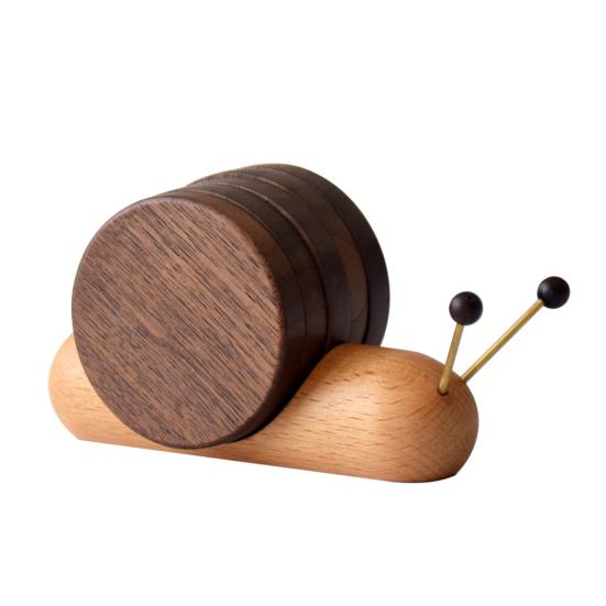 Snail Coaster Set of 5 Wooden Cup Mat Snail Shaped Decoration Heat Resistant Drink Coasters for Table Protection Home Decor