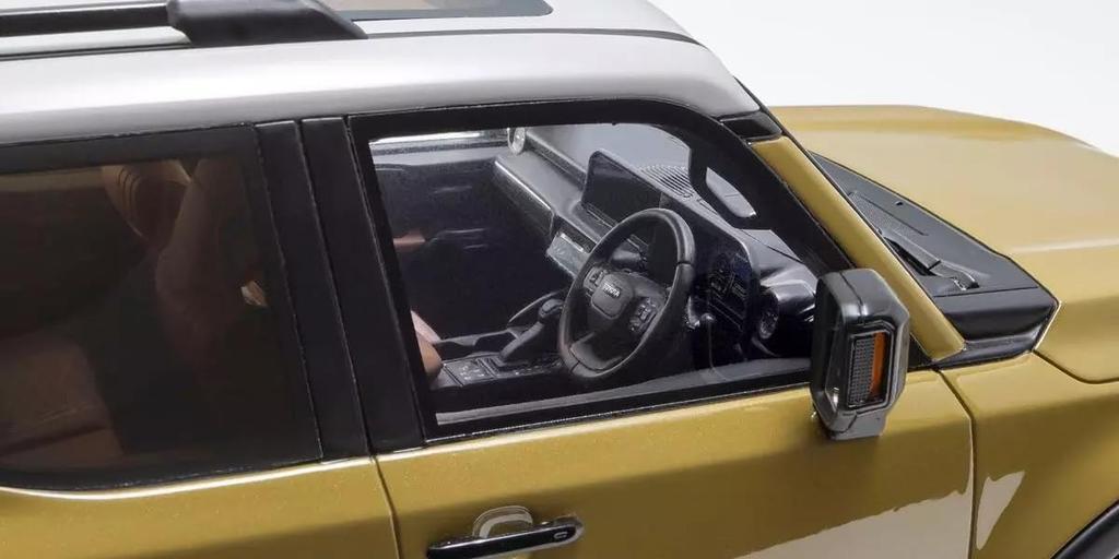 Kyosho Samurai Scale Toyota Land Cruiser 250 Готовая модель KSR18064BE 1/18 (бежевый)