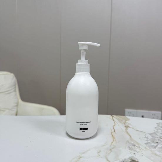 Brightening Body Lotion 24H Lightweight Moisturizing Body Cream 250ml Fast Absorbing Hydrating Moisturizer for All Skin Types