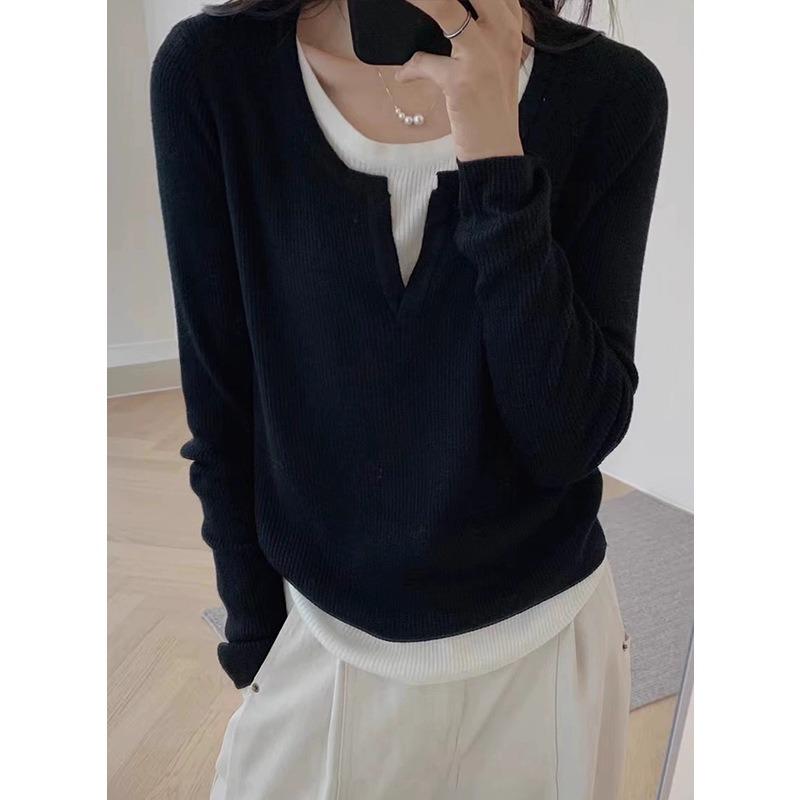 Женская трикотажная базовая рубашка с V-образным вырезом, имитирующая двойку, осенне-зимний новый сшитый короткий свитер, трикотажный свитер с длинным рукавом