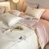Постельные комплекты из длинноволокнистого хлопка класса люкс Легкий хлопок-сатин Вышивка Супермягкое постельное белье Высококачественный комплект одеяла для взрослых