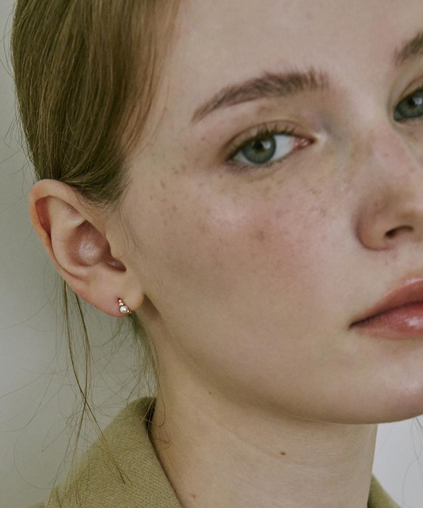 Серьги-кольца Akarki 14K с рунами и жемчугом, застежка-щелчок