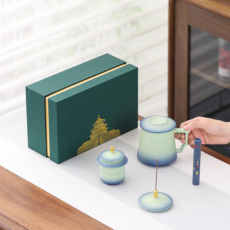 Подарочный набор мужских керамических кружек для чая