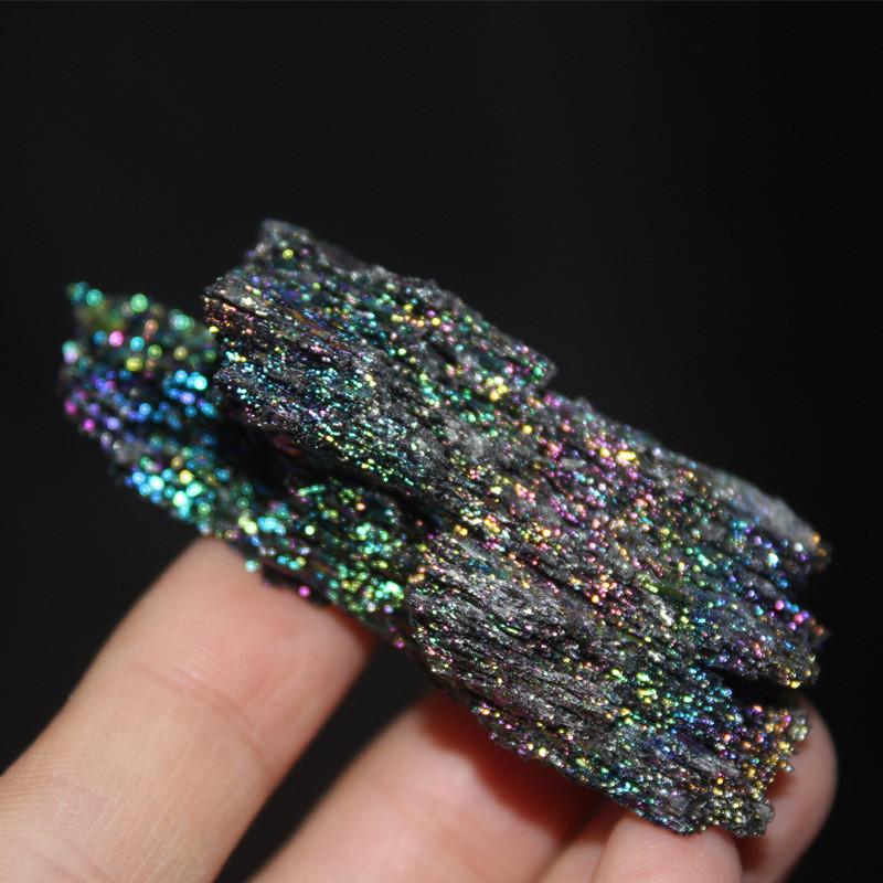 Specimen Natural Colorful Silicon Carbide Ornaments Peacock Color Stone Crystal