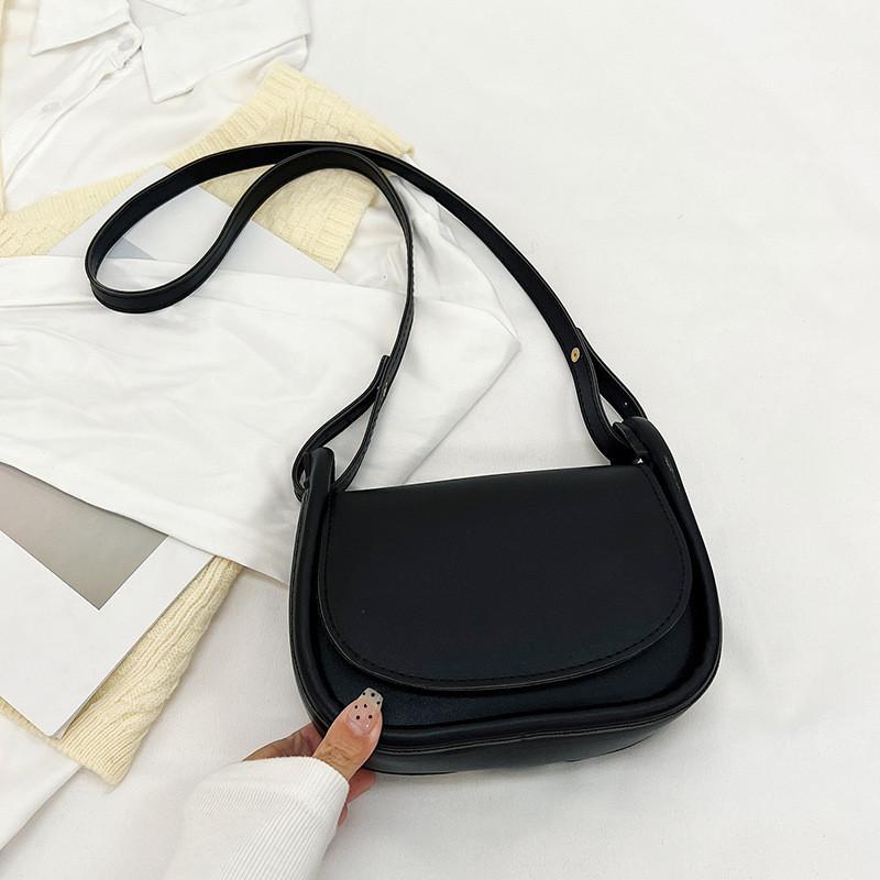 Stylish 2023 Winter New Women's Saddle Bag With Unique Personality For Casual Fashion