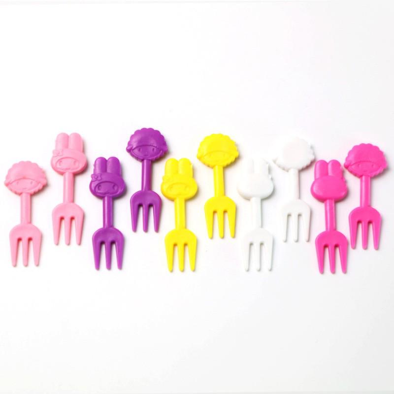 Creative Cartoon Animal Fruit Forks for Kids – Cute, Plastic Bento Picks for Household & Kitchen Use