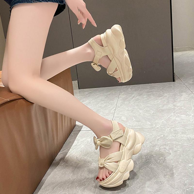 Мода Модные женские босоножки на танкетке Женские туфли на платформе Роскошная женская обувь Новые пляжные босоножки Летние универсальные Zapatos Para Mujeres