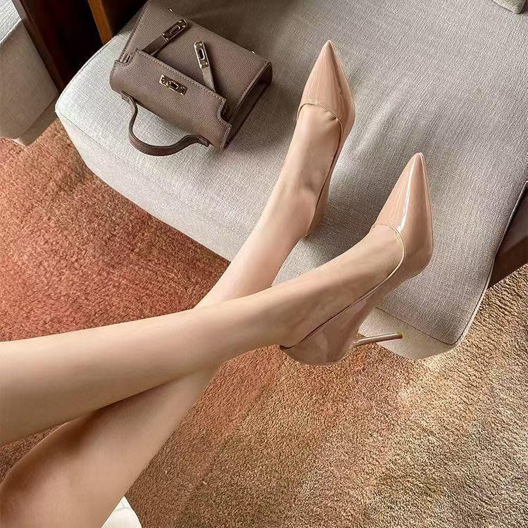 Женские сексуальные черные и красные остроносые туфли на шпильках - Новая коллекция осень 2024