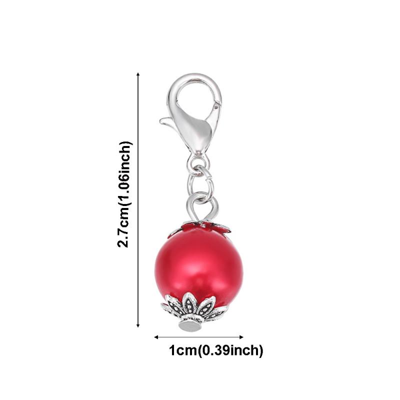 Искусственный жемчуг на застежках