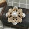 Vintage Baroque Brooch Temperament Court Cross Pearl Corsage Women'S Fashion Versatile Pin Suit Accessories