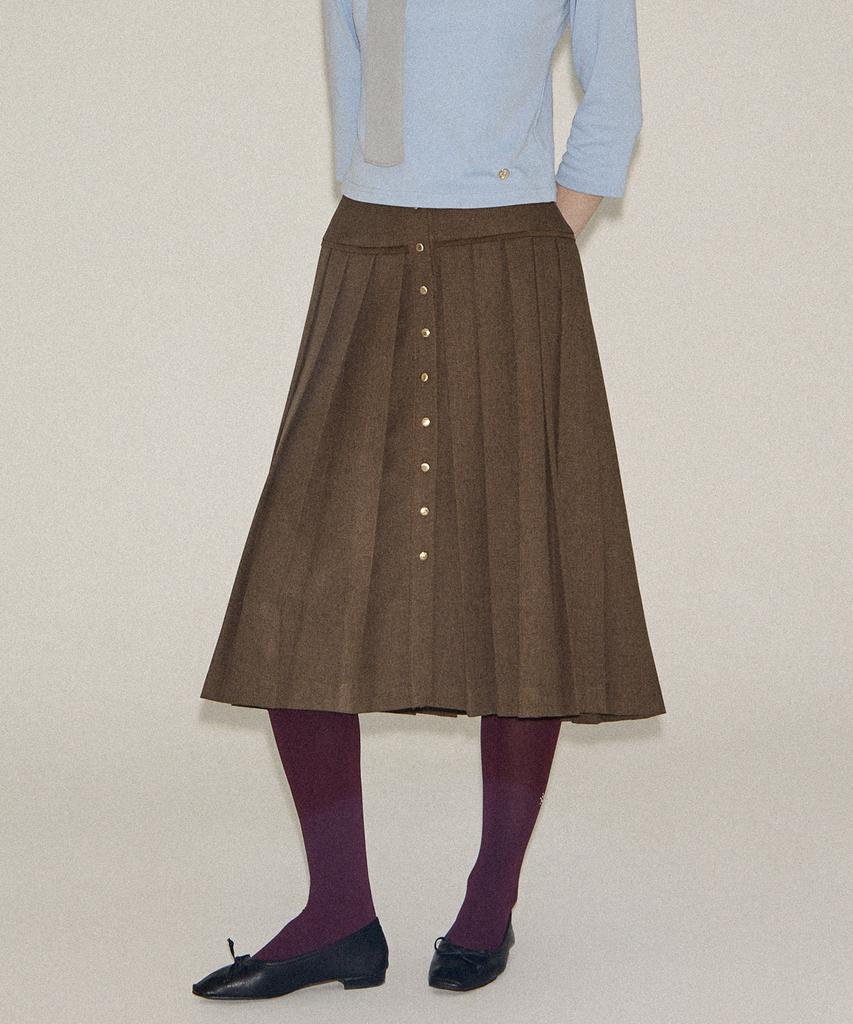Salon De Yon Classic Button Pleated Skirt_ Brown