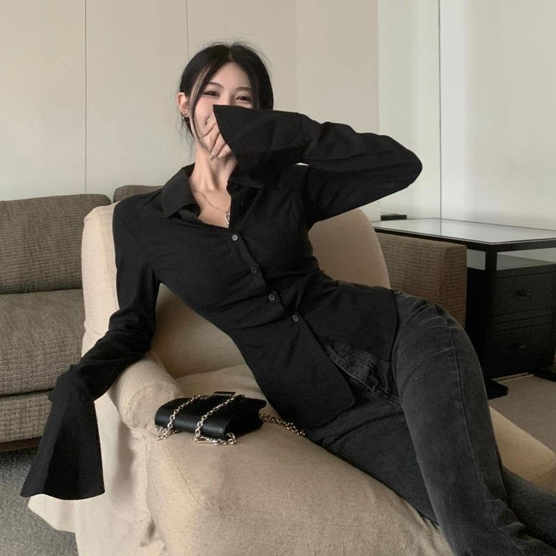 Pure Desire Белая рубашка с расклешенными рукавами и застежкой на талии для женщин, дизайн для завтрака, черная приталенная рубашка, топ