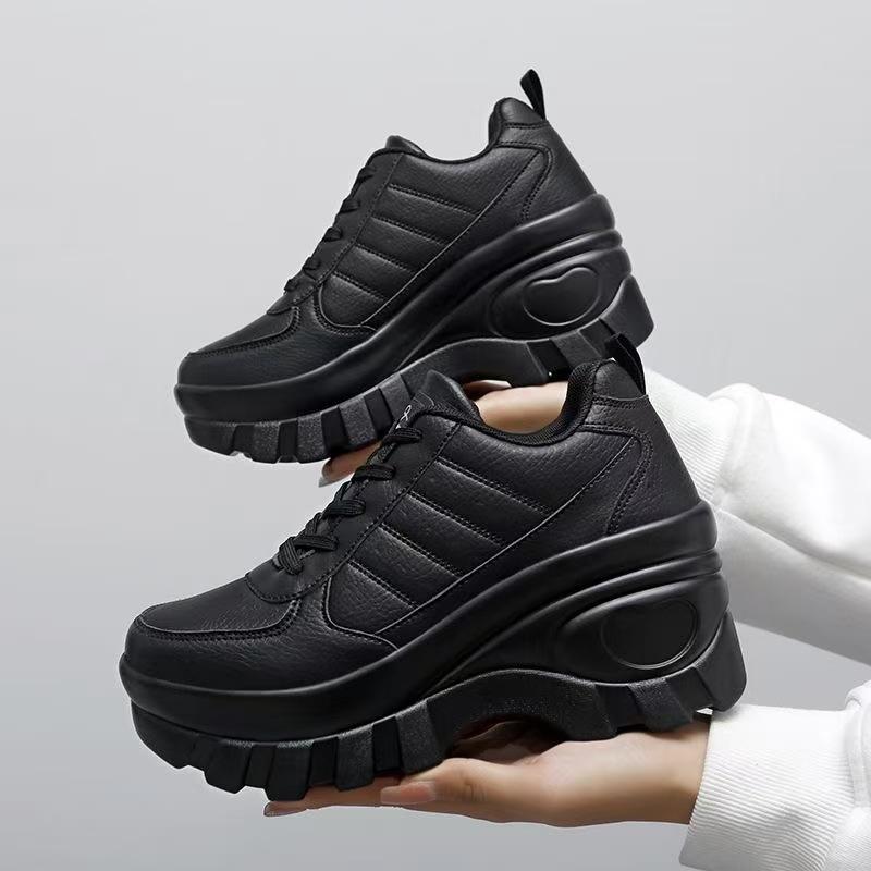 2025 Autumn and Winter New Leather Women's Shoes with 8 Cm Thick Soles, Non-slip Casual Shoes, Outdoor Inner Heightening Shoes, Foreign Trade
