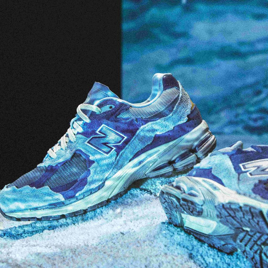 New Balance 2002R Protection Pack — фиолетовые кроссовки унисекс светло-арктически-серые M2002RDI