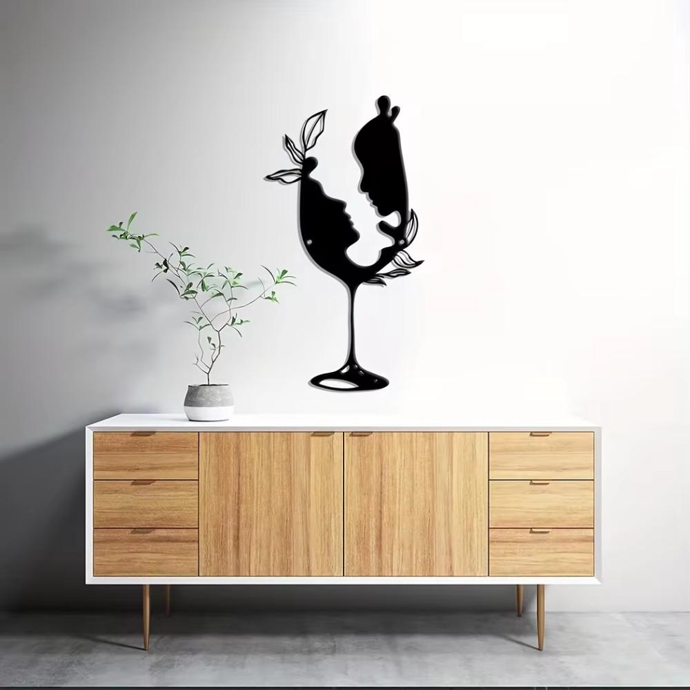 1 шт. Металлический настенный декор Женщина в стеклянном дизайне Элегантное линейное искусство Настенное искусство Стильное украшение для дома и комнаты Уникальное металлическое женское искусство