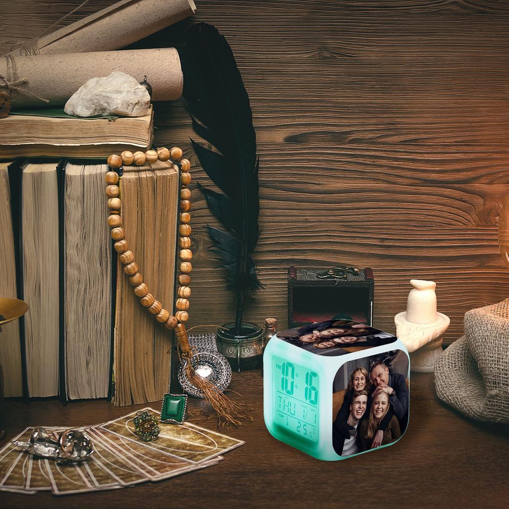 To Make A Picture Of The LED Luminous Digital Clock Gift Temperature Display Perpetual Calendar Night Light Alarm Clock