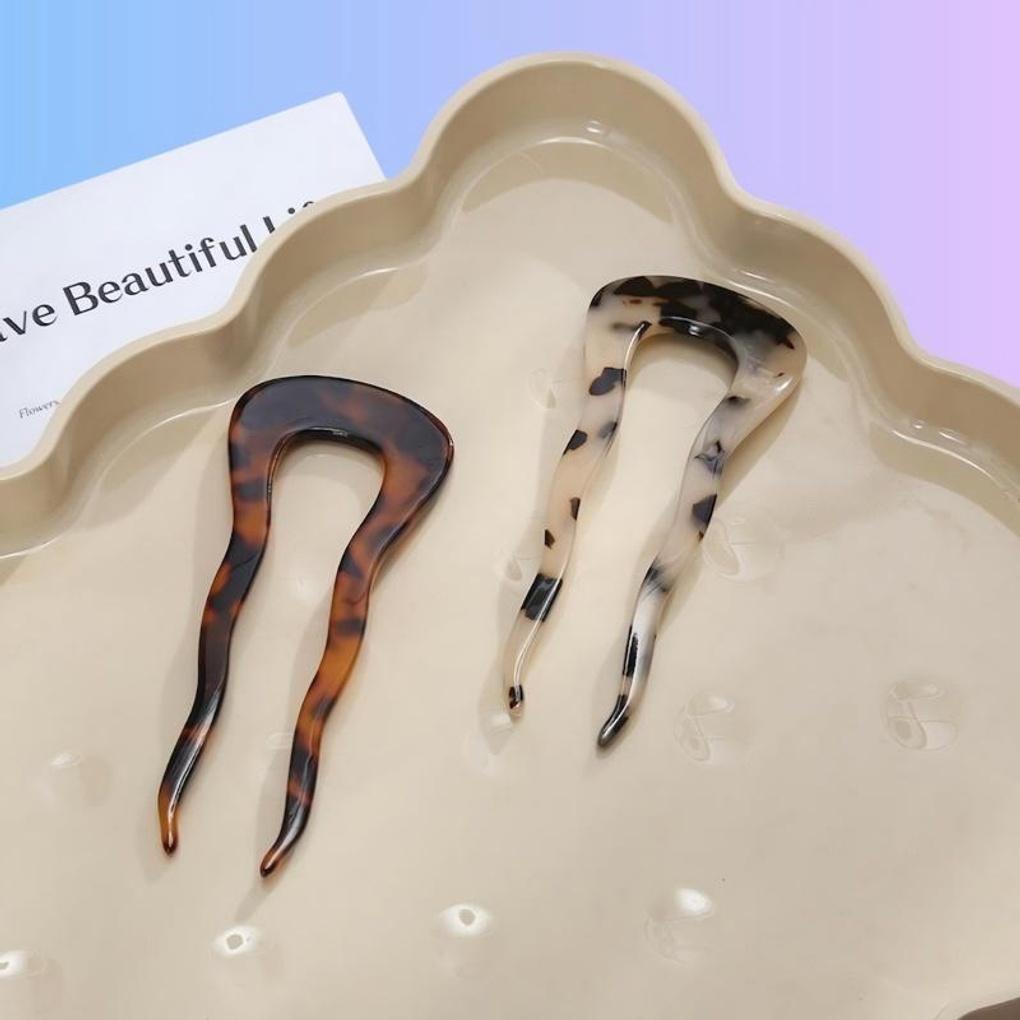 Женская простая французская заколка-шпилька в форме волны