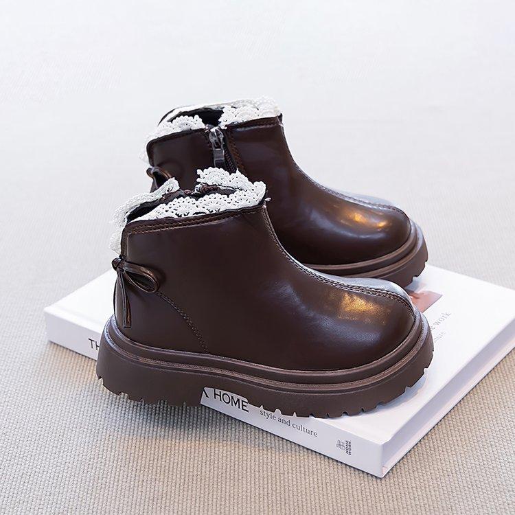 Детские ботинки мартинсы для девочек, короткие ботинки 2025, новые весенне-осенние флисовые ботинки, ботинки в иностранном стиле, кожаные ботинки для мальчиков, детские ботинки