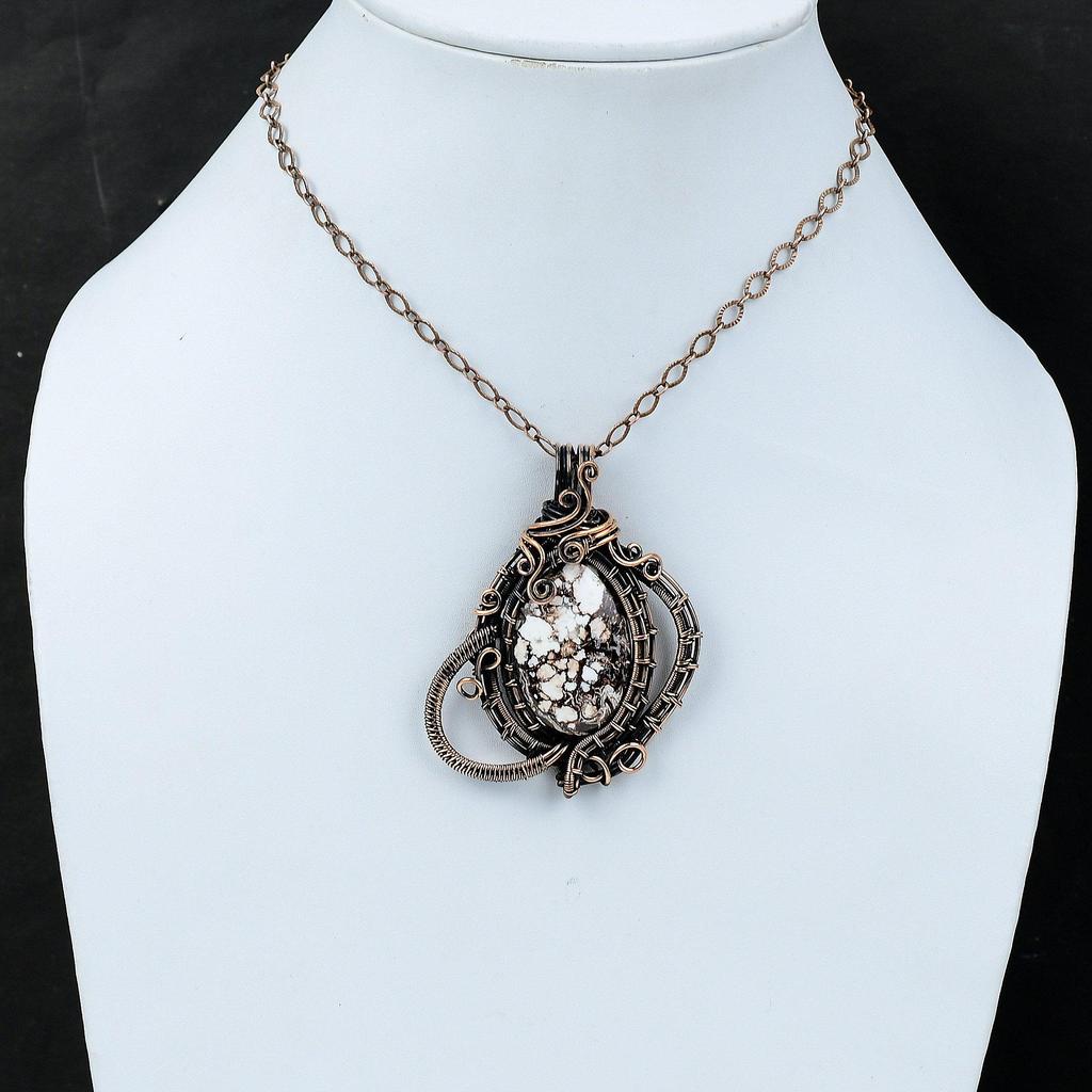 Подвеска из магнезита «Дикая лошадь», оплетенная медной проволокой, подвеска ручной работы, дизайнерское украшение, подвеска с драгоценным камнем, медное украшение, подарок на День матери