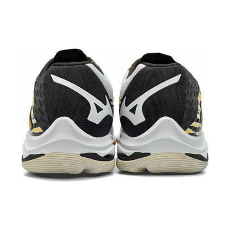 Mizuno Кроссовки Wave Lightning Z7 'Бело-желто-черные' V1GA220008
