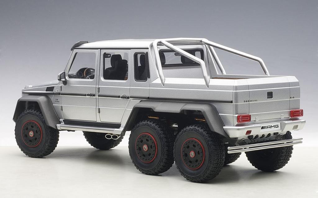 AUTOart Scale G63 AMG 6X6 1/18 Mercedes-Benz (Silver)